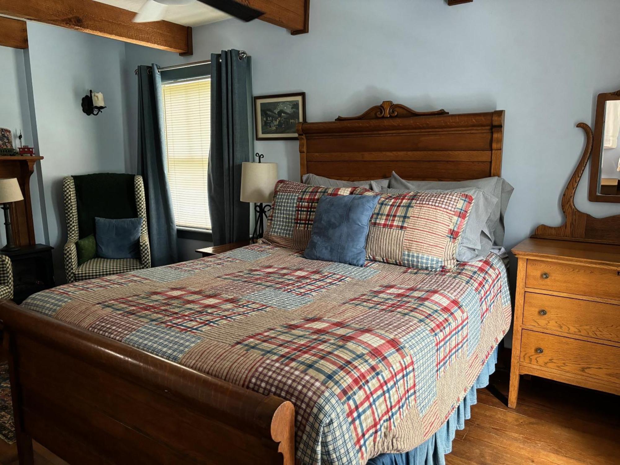 Folkestone Inn Брайсон-Сити Номер фото