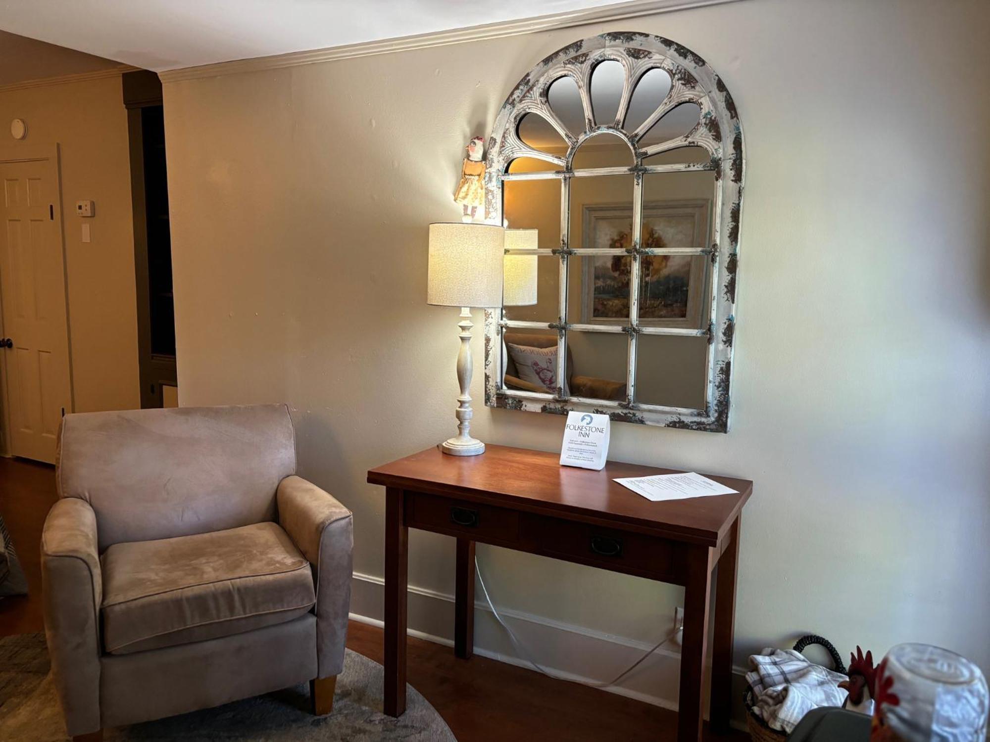 Folkestone Inn Брайсон-Сити Номер фото
